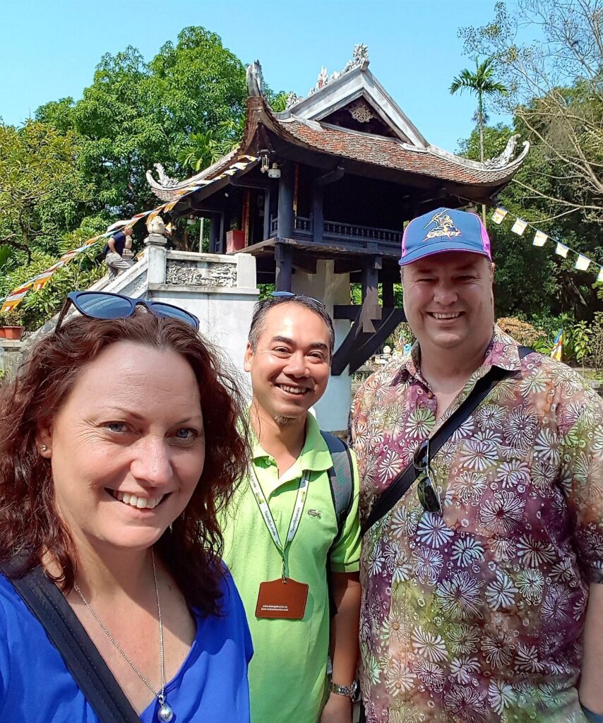 One pillar pagoda